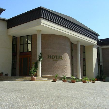 Hotel D.G. Garden Benevento Luaran gambar