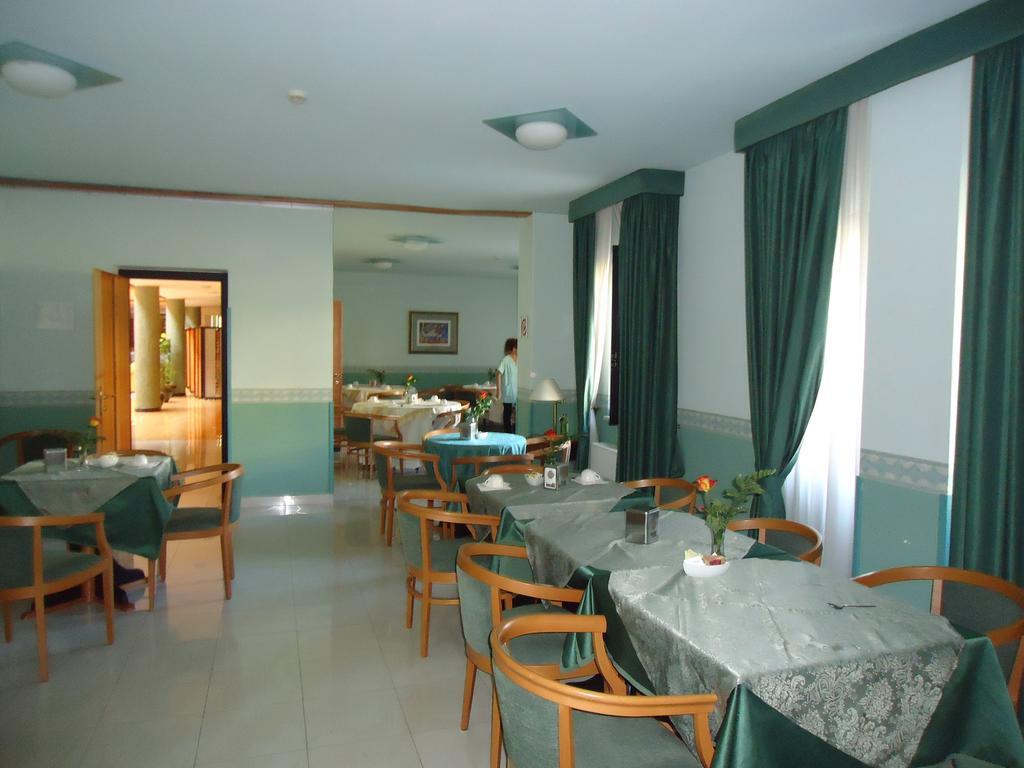 Hotel D.G. Garden Benevento Luaran gambar