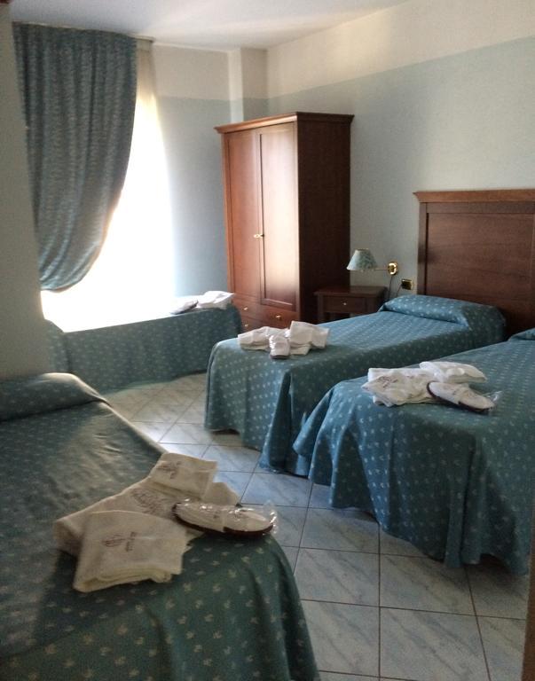 Hotel D.G. Garden Benevento Bilik gambar